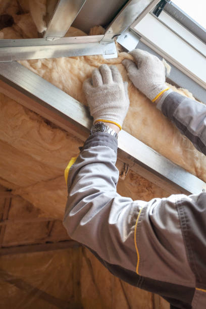 Best Spray Foam Insulation in East Milton, FL